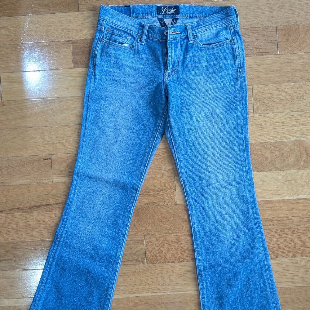 Lucky Brand Sweet N Low Size 4/27, 28" inseam, Excellent condition